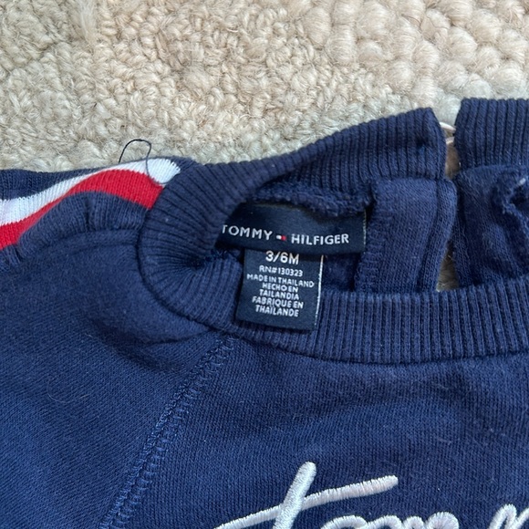 Infant Tommy Hilfiger Crewneck - Picture 2 of 3